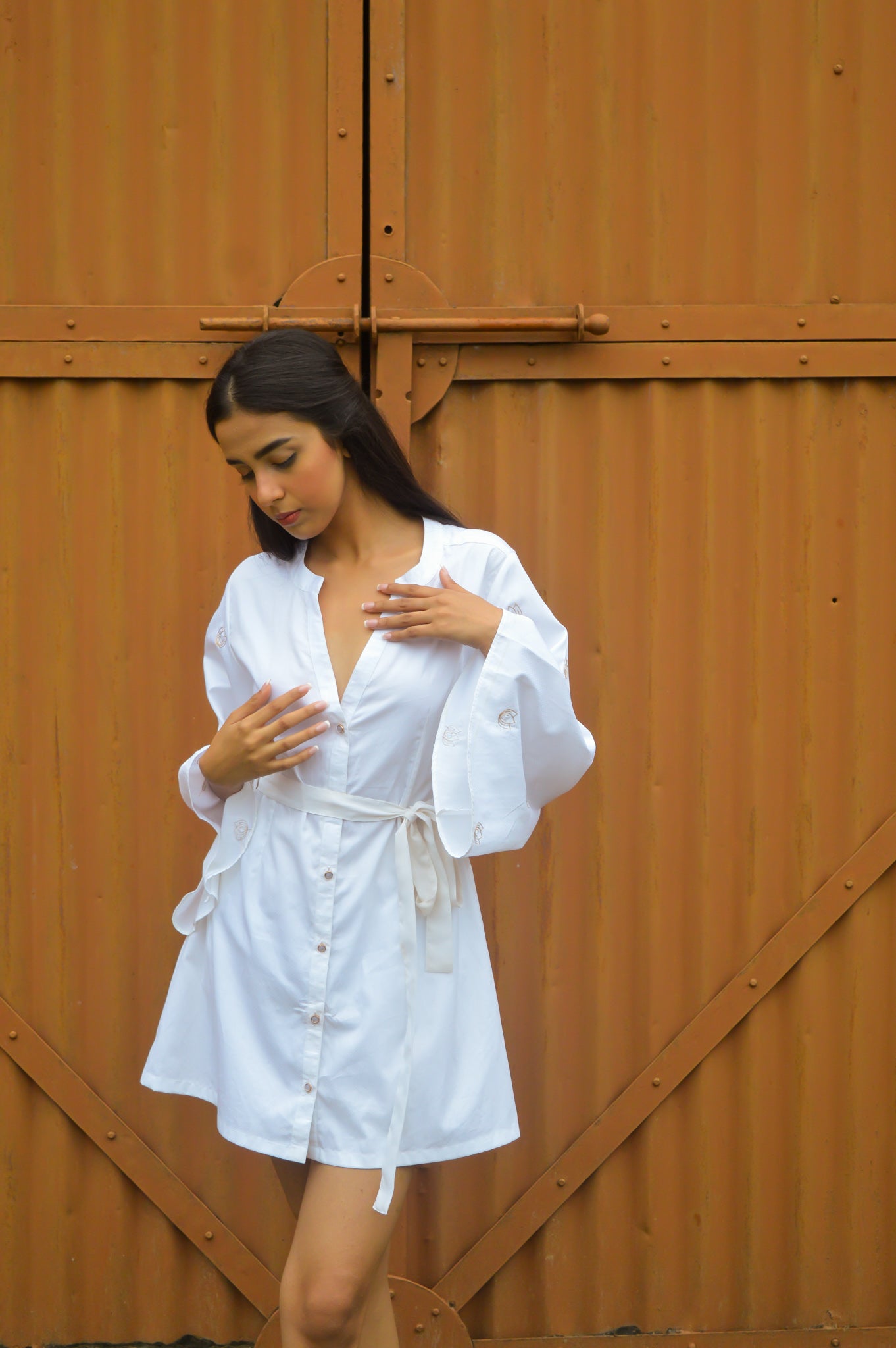 white lily dress