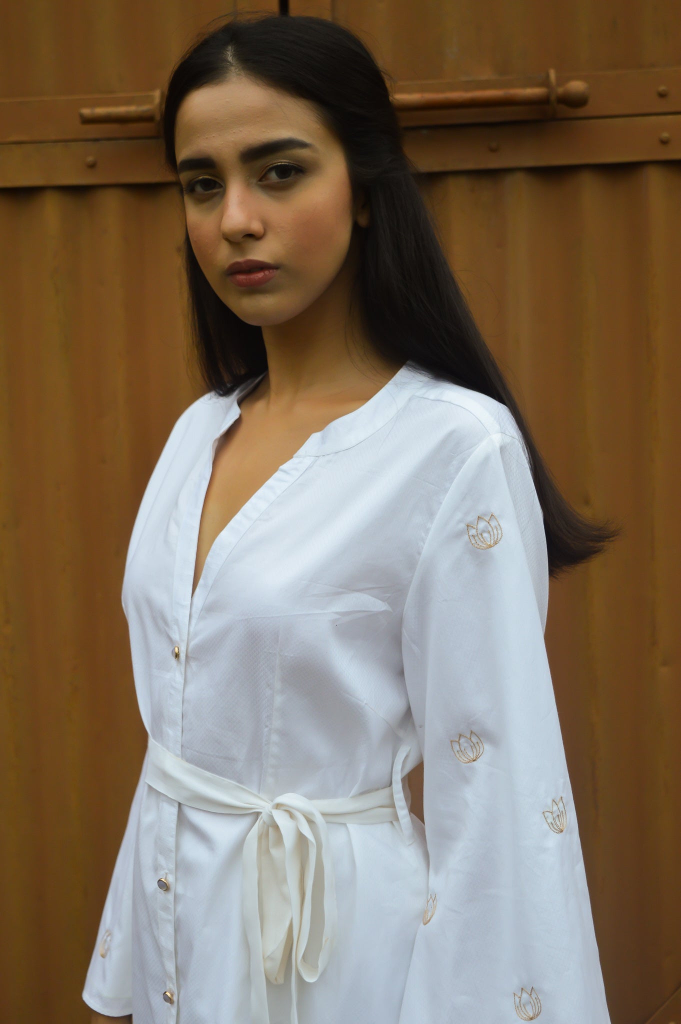white lily dress