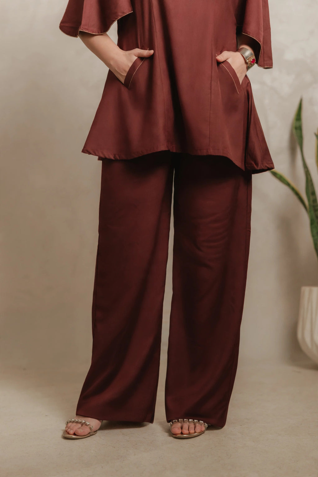 Sthira Amaranth kaftan tunic and trousers in deep maroon