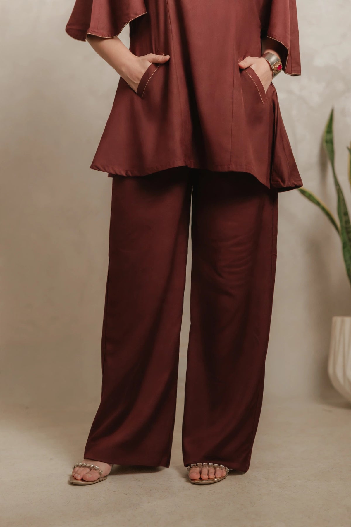 Sthira Amaranth kaftan tunic and trousers in deep maroon