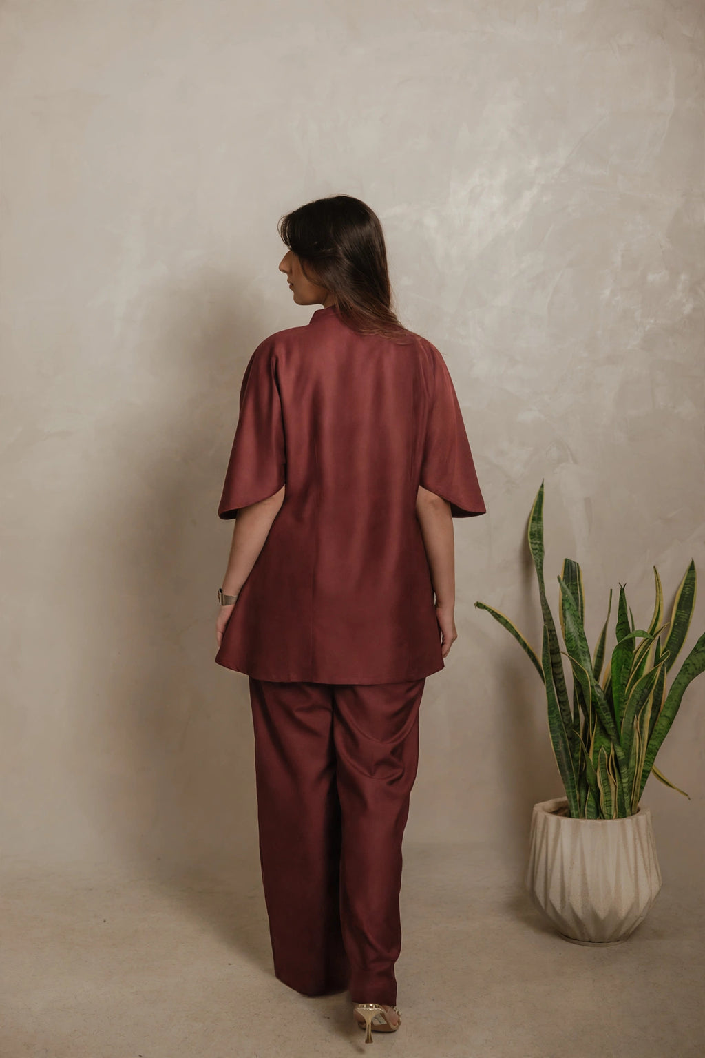 Sthira Amaranth kaftan tunic and trousers in deep maroon